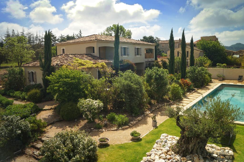 Le Mas De Cink Saint-Saturnin-d'Apt Ruang foto