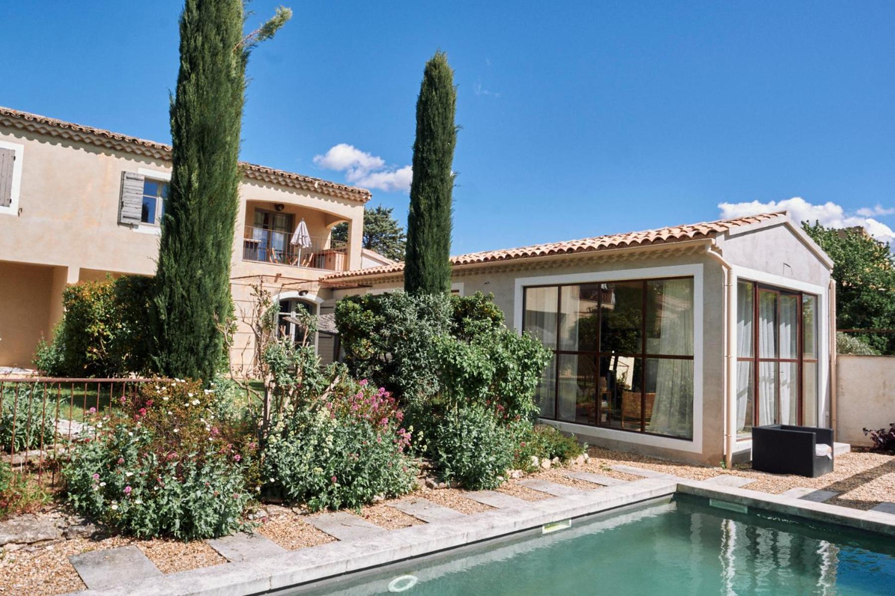 Le Mas De Cink Saint-Saturnin-d'Apt Ruang foto